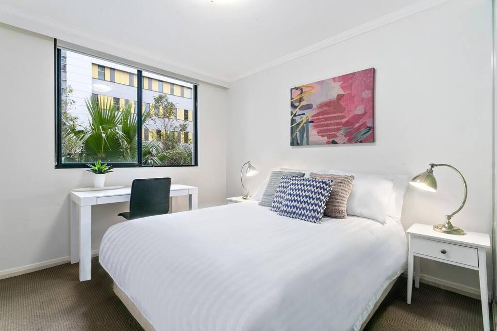 St. Leonards Apartment | HERB8 - Herbert Street - St Leonards