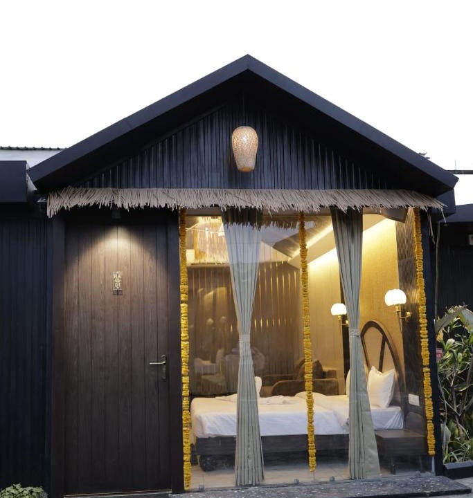 Sanwer Resort | Hide Away Villa By Vilaasitaa