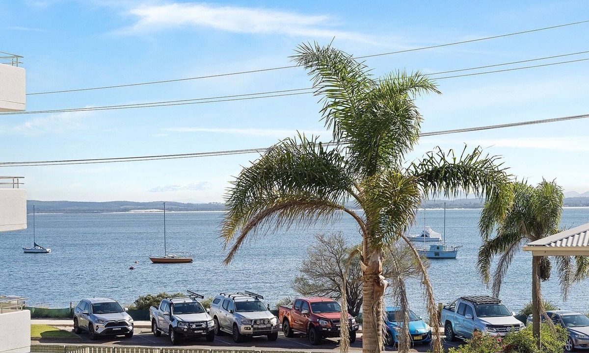 Shoal Bay House | Hideaway 1, 3 Lillian St - stunning water views