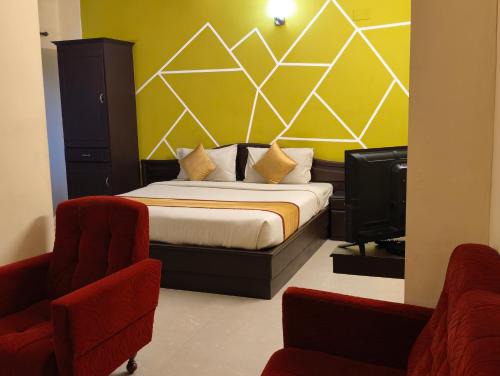 Kalpetta Hotel | Hill View Residency