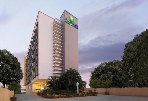 Hinjawadi Hotel | Holiday Inn Express Pune Hinjewadi by IHG