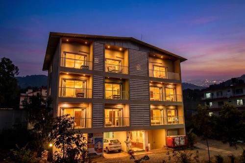 Wai Hotel | Holiday Plus
