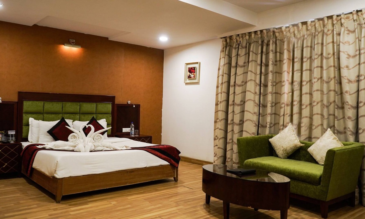 Gwalior Hotel | Hotel Adityaz