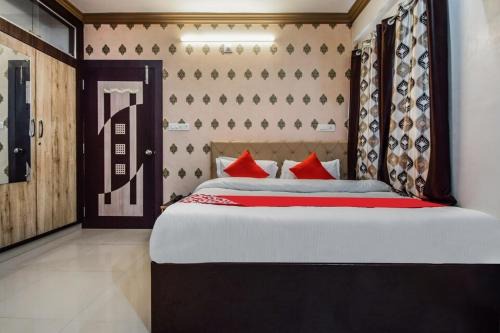 Udaipur District House | Hotel Amrapali UDAIPUR BEST GORUP BOOKING HOTEL NEAR CA CIRCLE