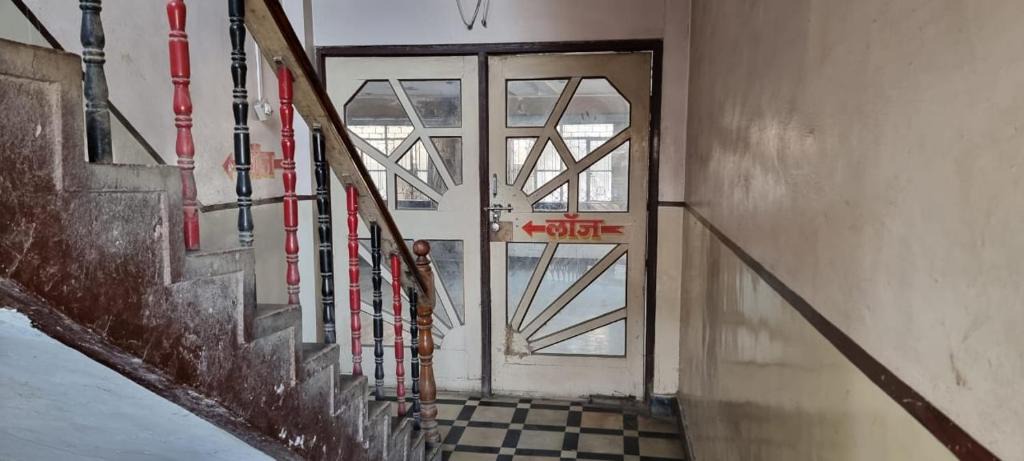 Beed Hotel | HOTEl ATITHI