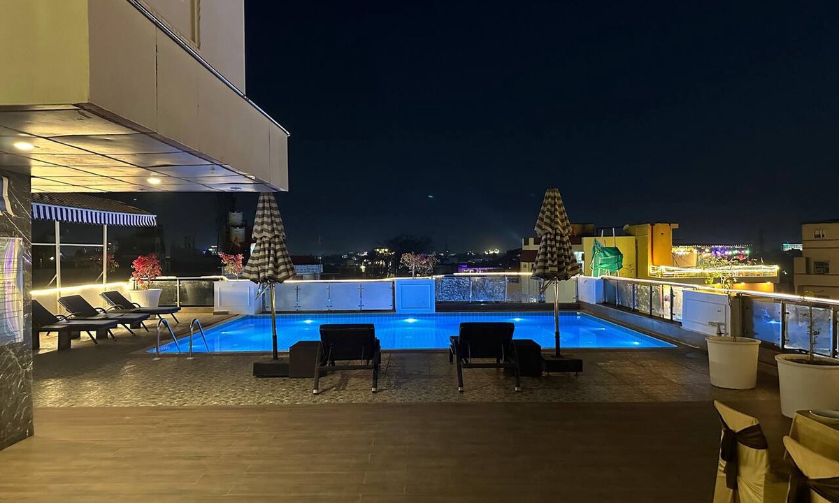 Agra Hotel | Hotel Atulyaa Taj