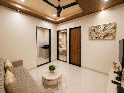 Indore Hotel | Hotel Aventus Suites Indore