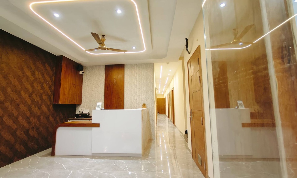 Mathura Hotel | Hotel Babylon Regency