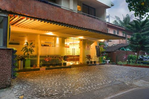 Gauravaddo Hotel | Hotel Citrus Prime Candolm, Goa
