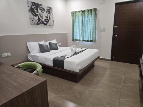 Hyderabad Hotel | Hotel EVA