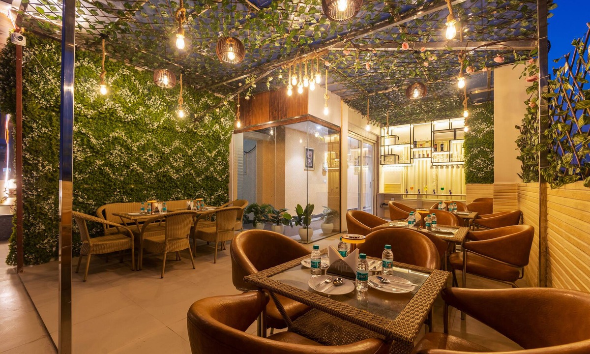 Noida Hotel | Hotel Ginzer Plaza By ASPL