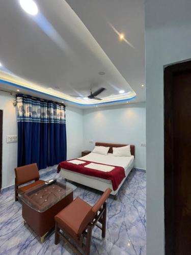 Chhatarpur Hotel | Hotel Golden Palace