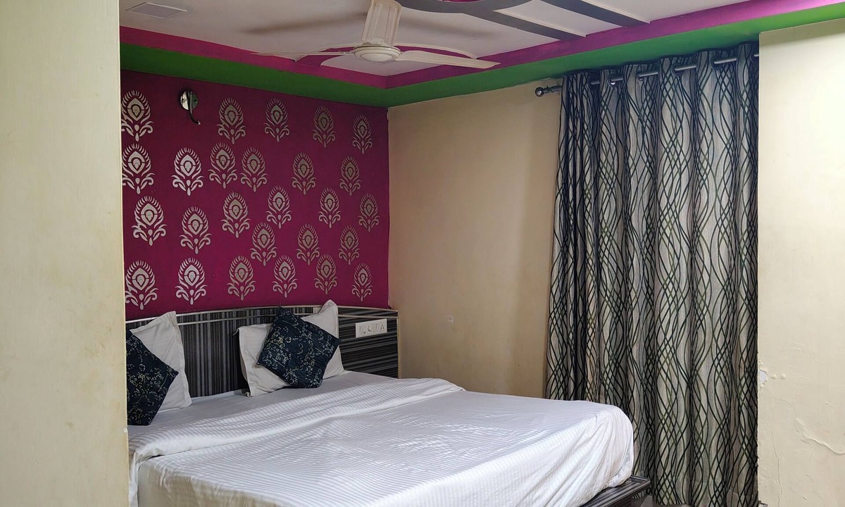 Ahmedabad Hotel | Hotel Green Land