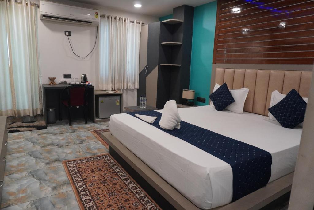 Rajendra Nagar Hotel | Hotel Jharokha Banquet & Conference Hall