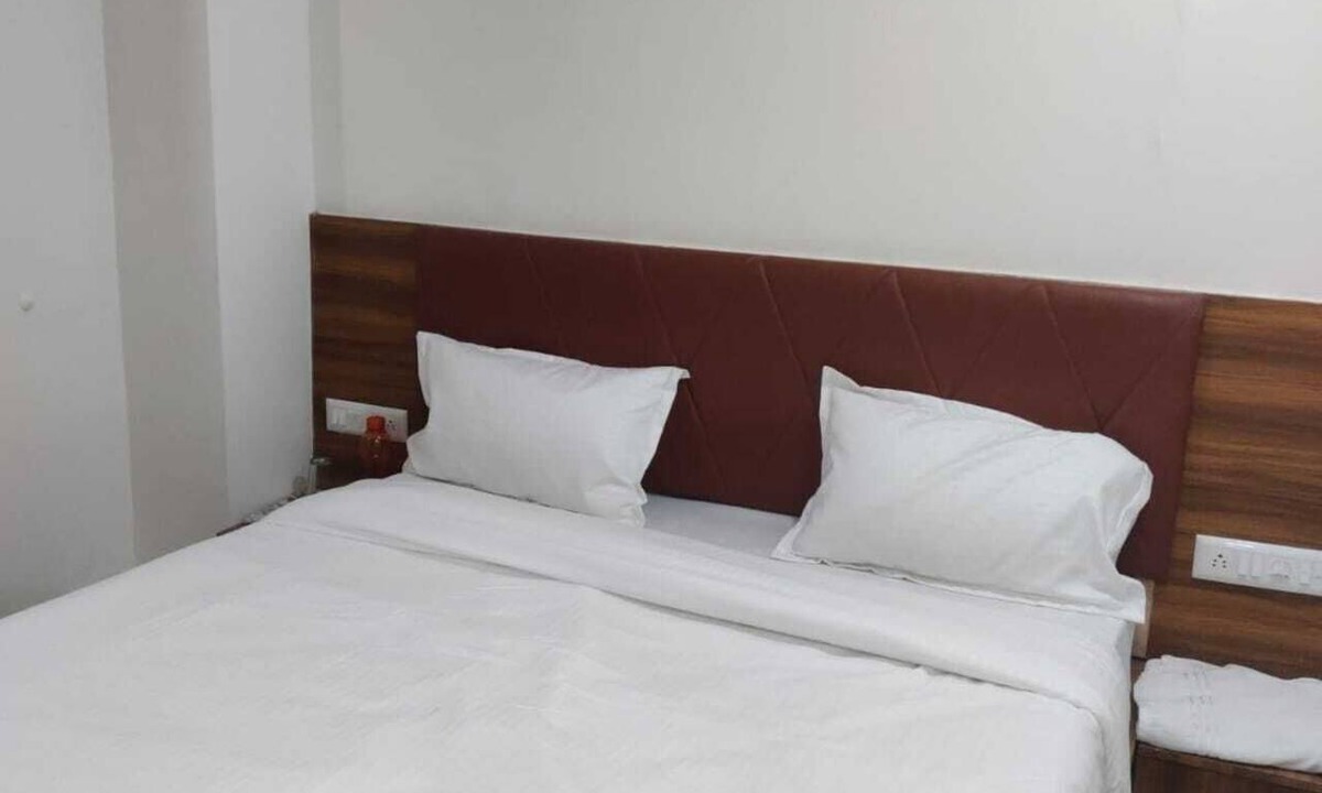 Ahmedabad Hotel | Hotel Kalash