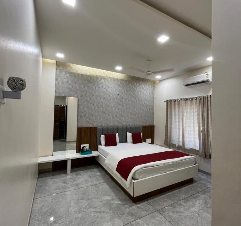 Shani Shingnapur Hotel | Hotel Keshar Palace Shani Shingnapur