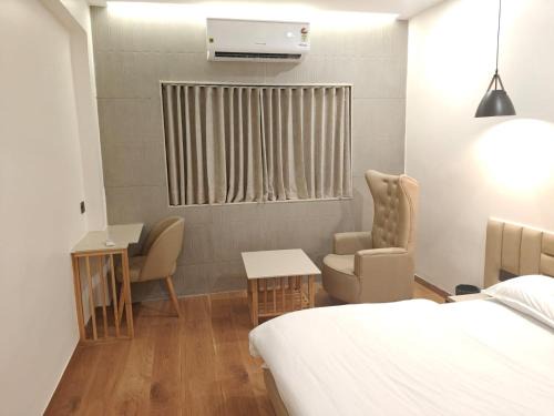 Sanand Hotel | Hotel Krishiv- Sanand
