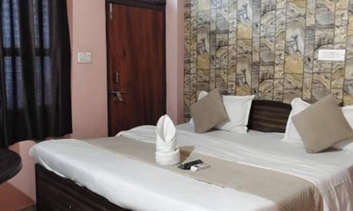 Naini Hotel | Hotel Krishna Inn