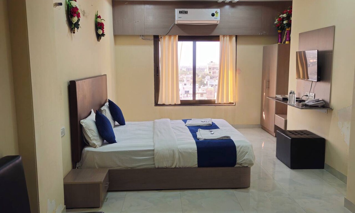 Dwarka Hotel | Hotel Lord Krishna Dham