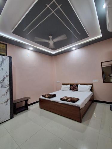 Ujjain Hotel | Hotel Mahamrityunjay Palace