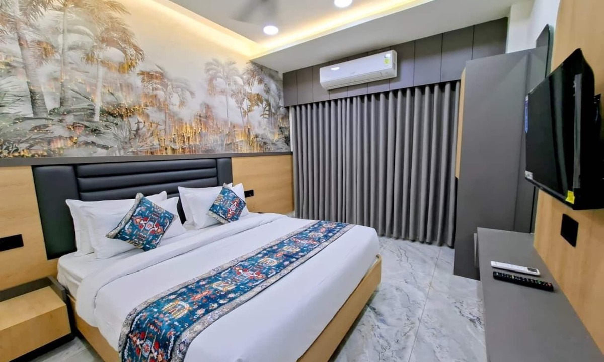 Dwarka Hotel | Hotel Matrushree - Near Shree Dwarkadhish Temple