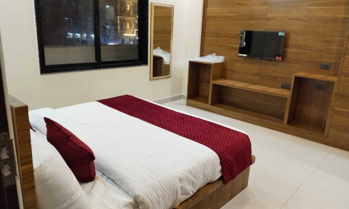 Sitapura Hotel | Hotel MB Grand