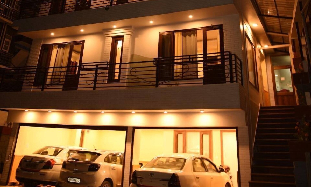 Shimla Hotel | Hotel Moonlake