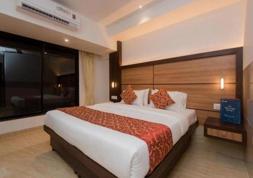 Sector 11 Hotel | Hotel Mourya Residency