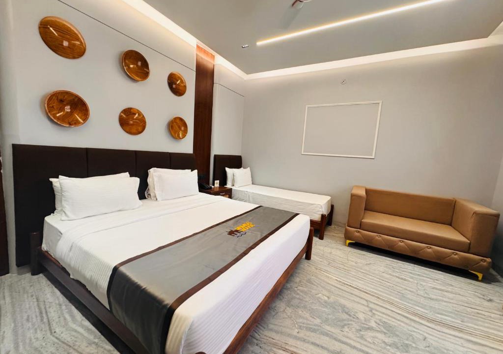 Pithampur Hotel | Hotel Mumbai House Pithampur