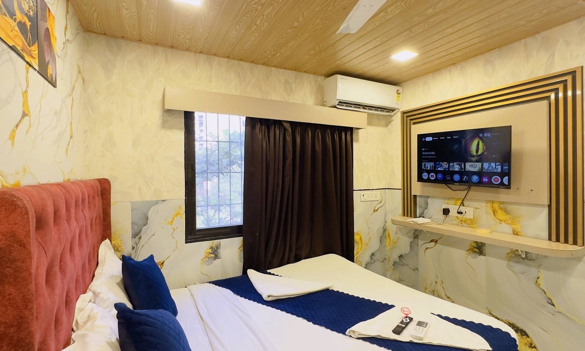 Andheri West Hotel | Hotel Newyork by Stayzy Rooms