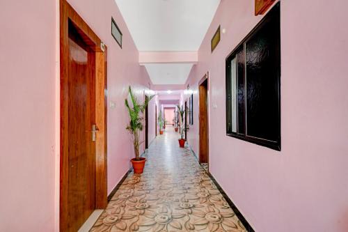 Ujjain Hotel | Hotel O Apna Palace