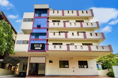 Kochi Hotel | Hotel O Cheranelloor Aster Medicity Formerly Abriz Residency