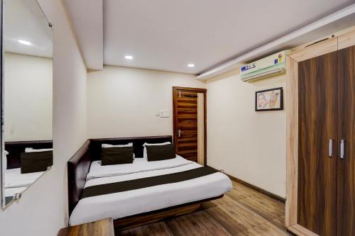 Rau Hotel | Hotel O Hotel Krishna's Residency