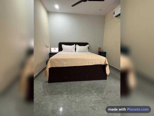 Rajahmundry Hotel | Hotel O Saikrishna Inn