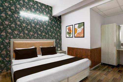 Bullawala Hotel | Hotel O Square Residency