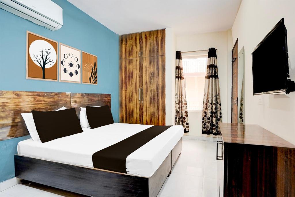 Gurugram Hotel | Hotel O Super Silverkey Galleria Market