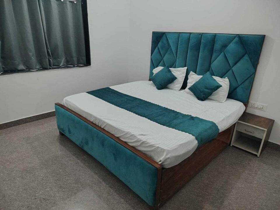Hardoi Hotel | HOTEL O SWAGAT