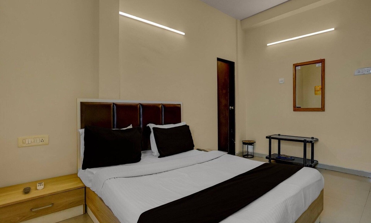 GIDC House | Hotel O Vapi Gidc Zion Inn