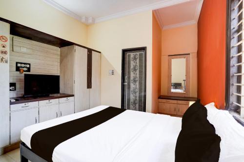 Electronics City Hotel | Hotel O Varun Residency