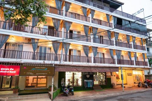 Morjim Hotel | Hotel Padma