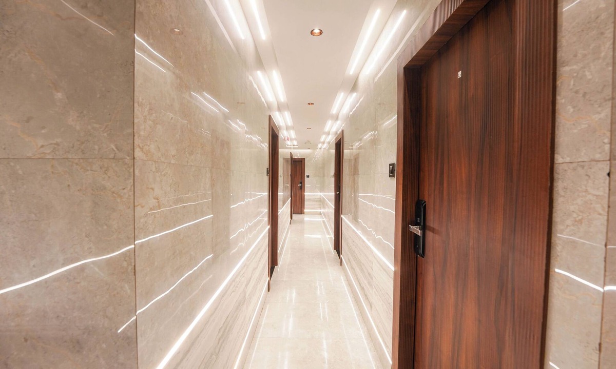 Santacruz West Hotel | Hotel Prince Palace Near Mumbai Airport