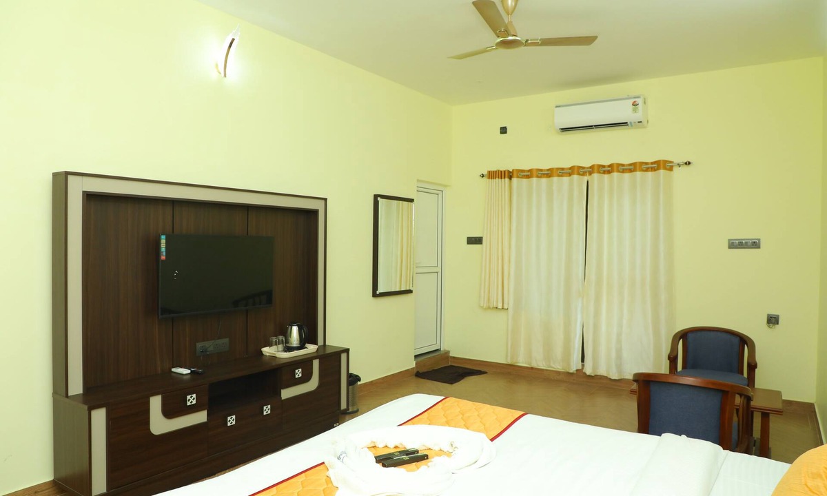 Ganapathichettikulam Hotel | Hotel Priso