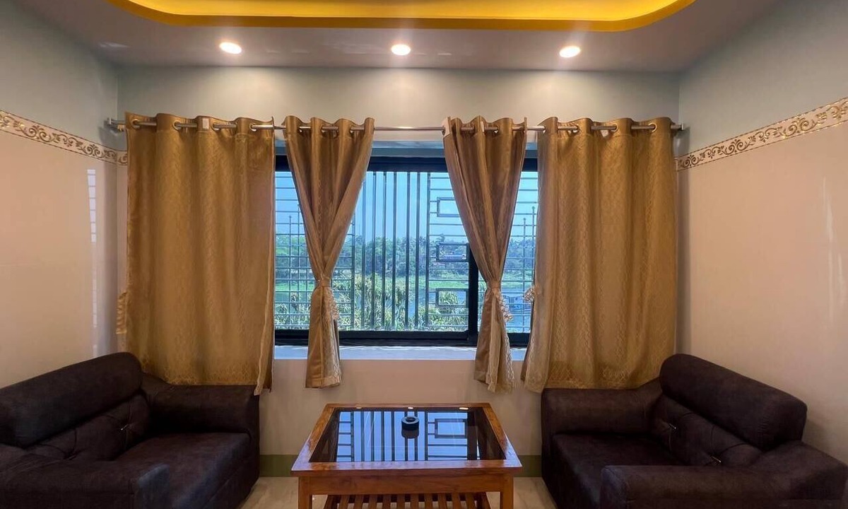Mayapur Hotel | Hotel Raj