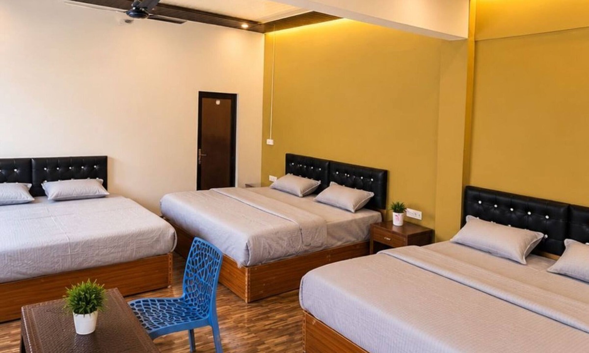Nandaprayag Hotel | Hotel Rajendra
