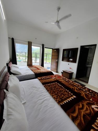 Kharsali Hotel | Hotel Riversight