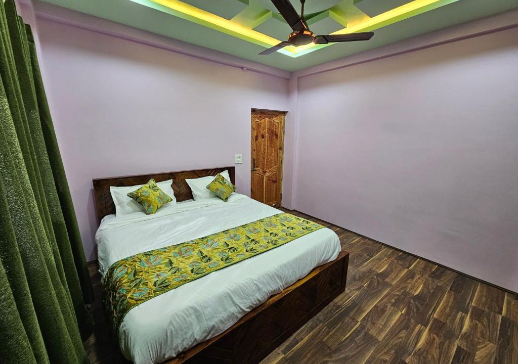 Kokernag Hotel | Hotel Riverwood Kokernag
