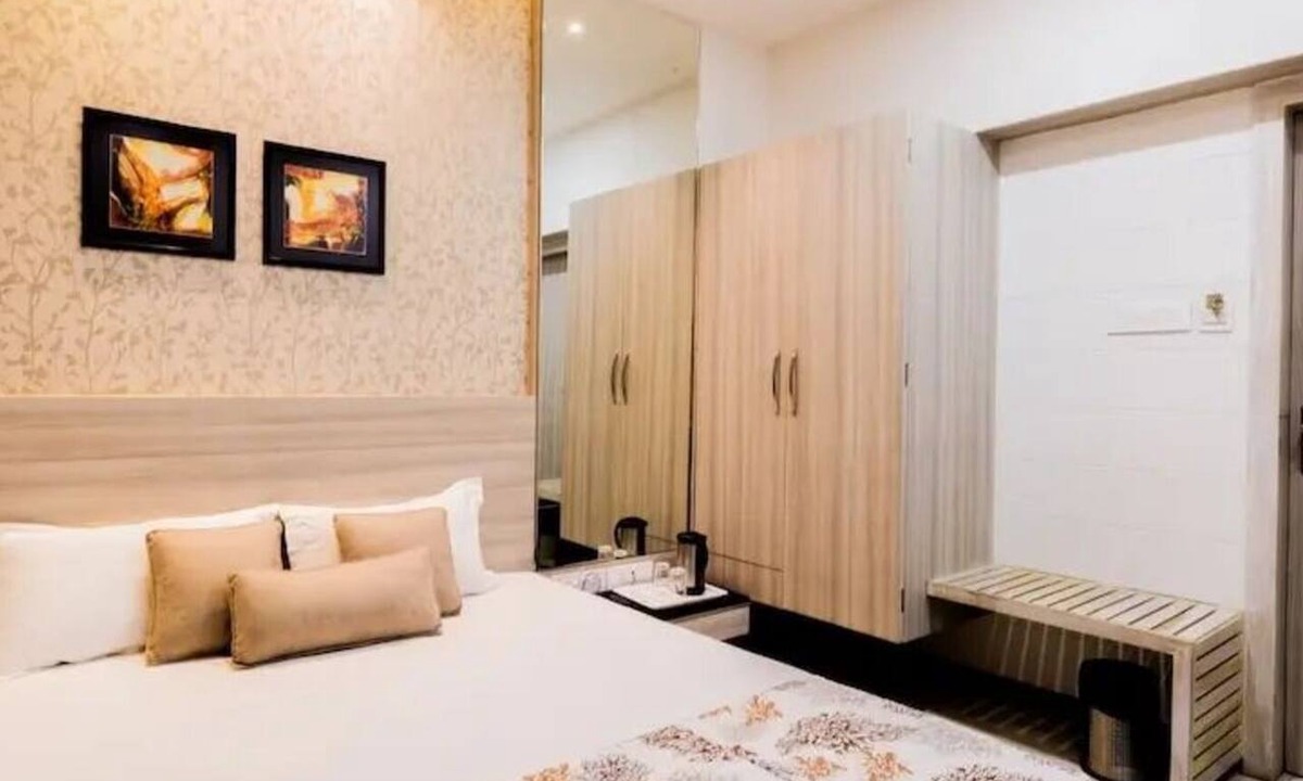Kota Hotel | Hotel Rockland Kota