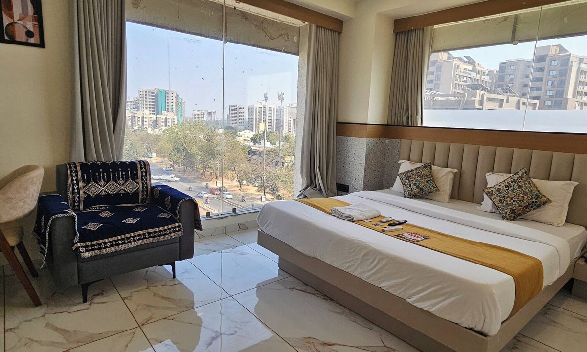 Ahmedabad Hotel | Hotel Rose Gold