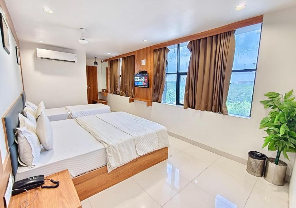 Gandhinagar Hotel | Hotel Royal Relax