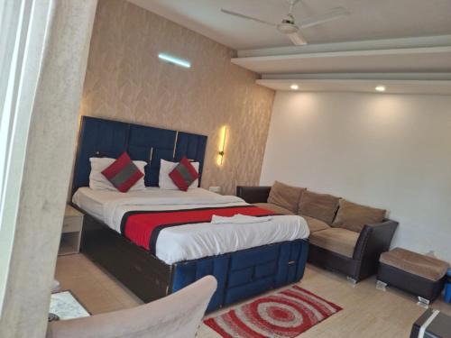 Gurugram House | Hotel Royal Stay
